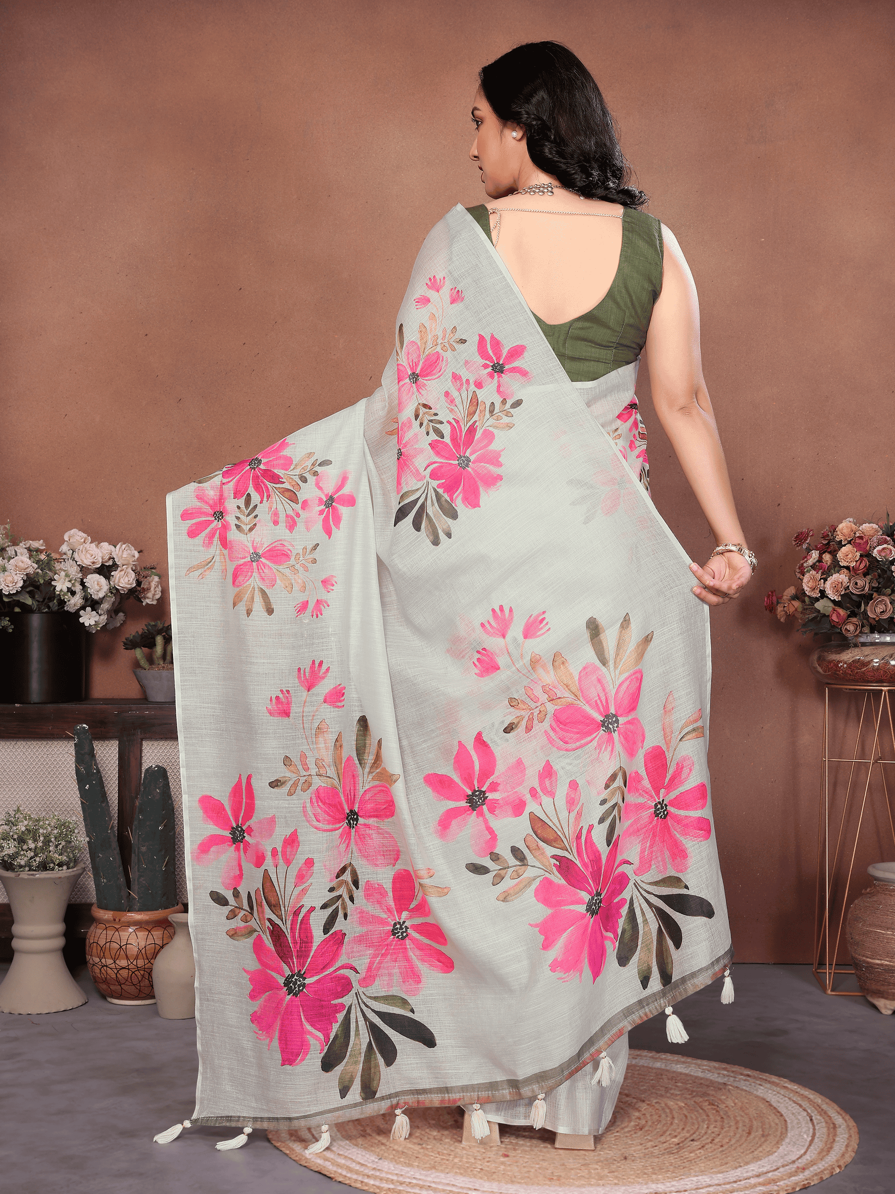Off-White Floral Ready-to-Wear Saree with Pink Print, Pocket and Tassels