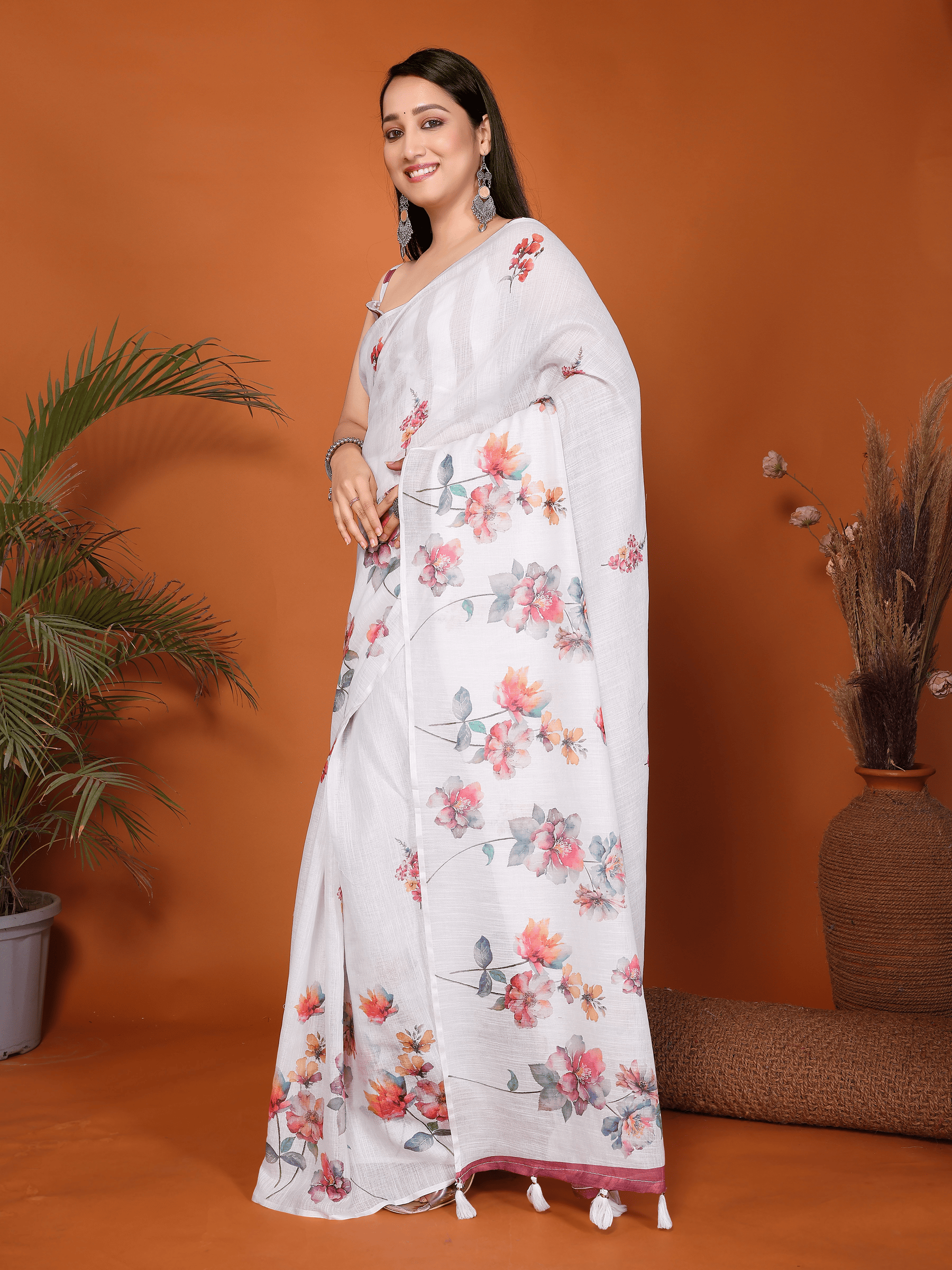 Off-White Floral Ready-to-Wear Saree with Maroon Border, Pocket and Tassels
