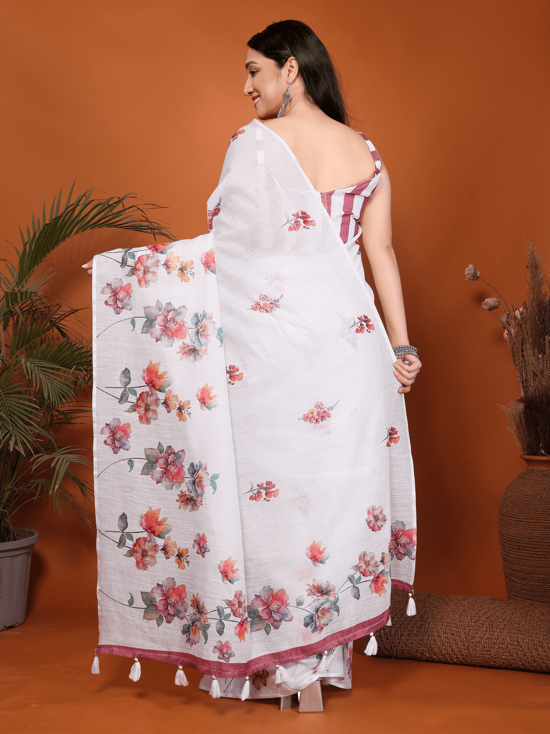Off-White Floral Ready-to-Wear Saree with Maroon Border, Pocket and Tassels