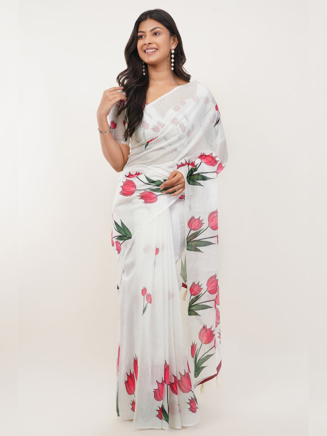 Samantha White Tulip Printed Linen Saree with Tassel Pallu