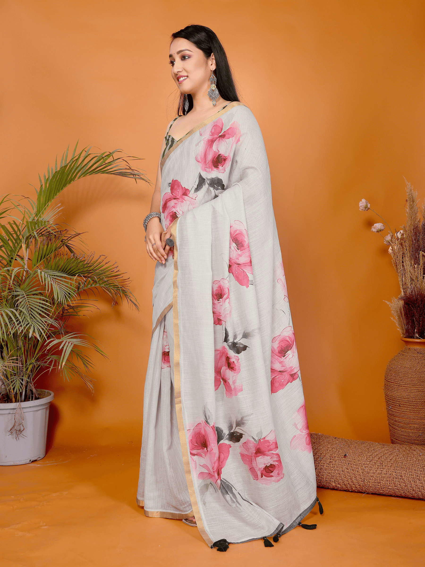 Off-White Floral Ready-to-Wear Saree with Pink Roses, Gold Border & Pocket