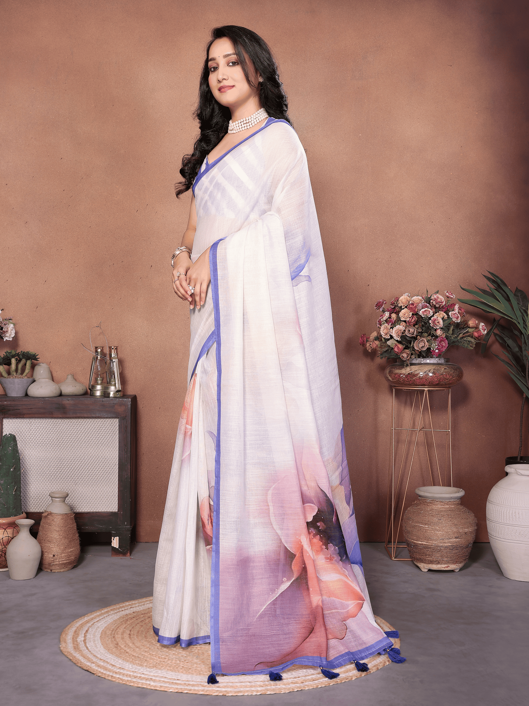 White Floral Print Ready-to-Wear Saree with Pocket and Blue Striped Ruched Blouse